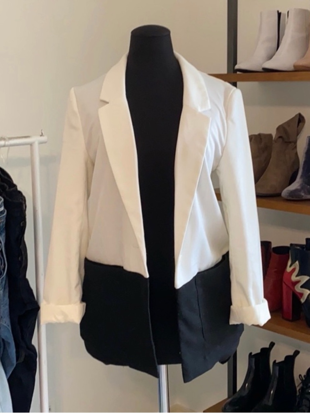 H&M White/Black Color Block Blazer Size 6